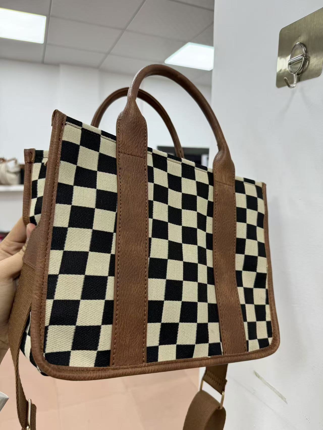 PREORDER: The Madison Market Tote 6.15.26 osym