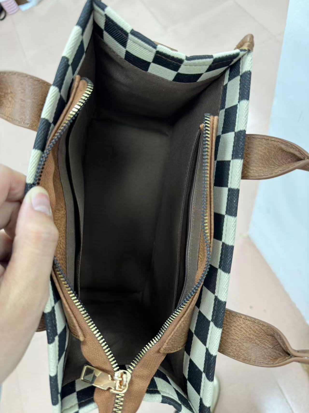 PREORDER: The Madison Market Tote 6.15.26 osym