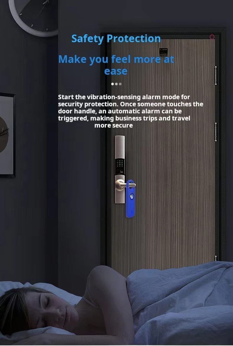 PREORDER: Self Defense Alarm with Flashlight 12.23.24 osym