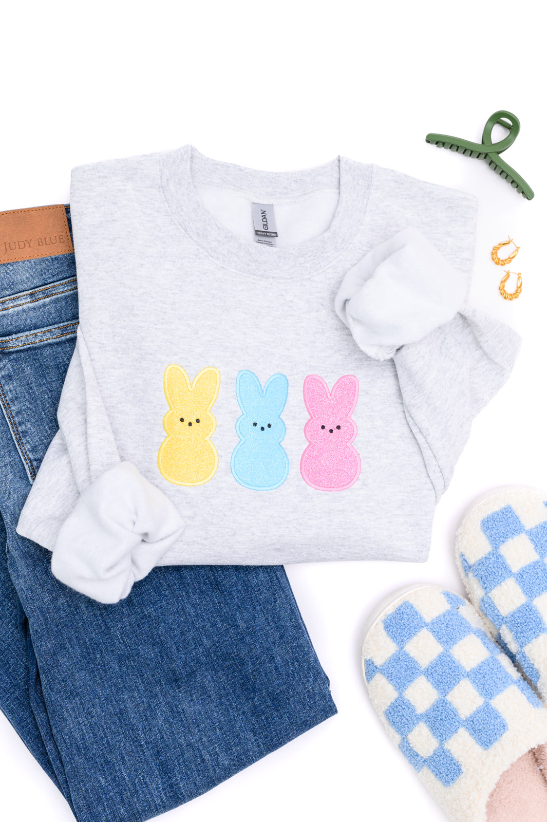 PREORDER: Embroidered Glitter Sweatshirt in Multicolor Bunnies